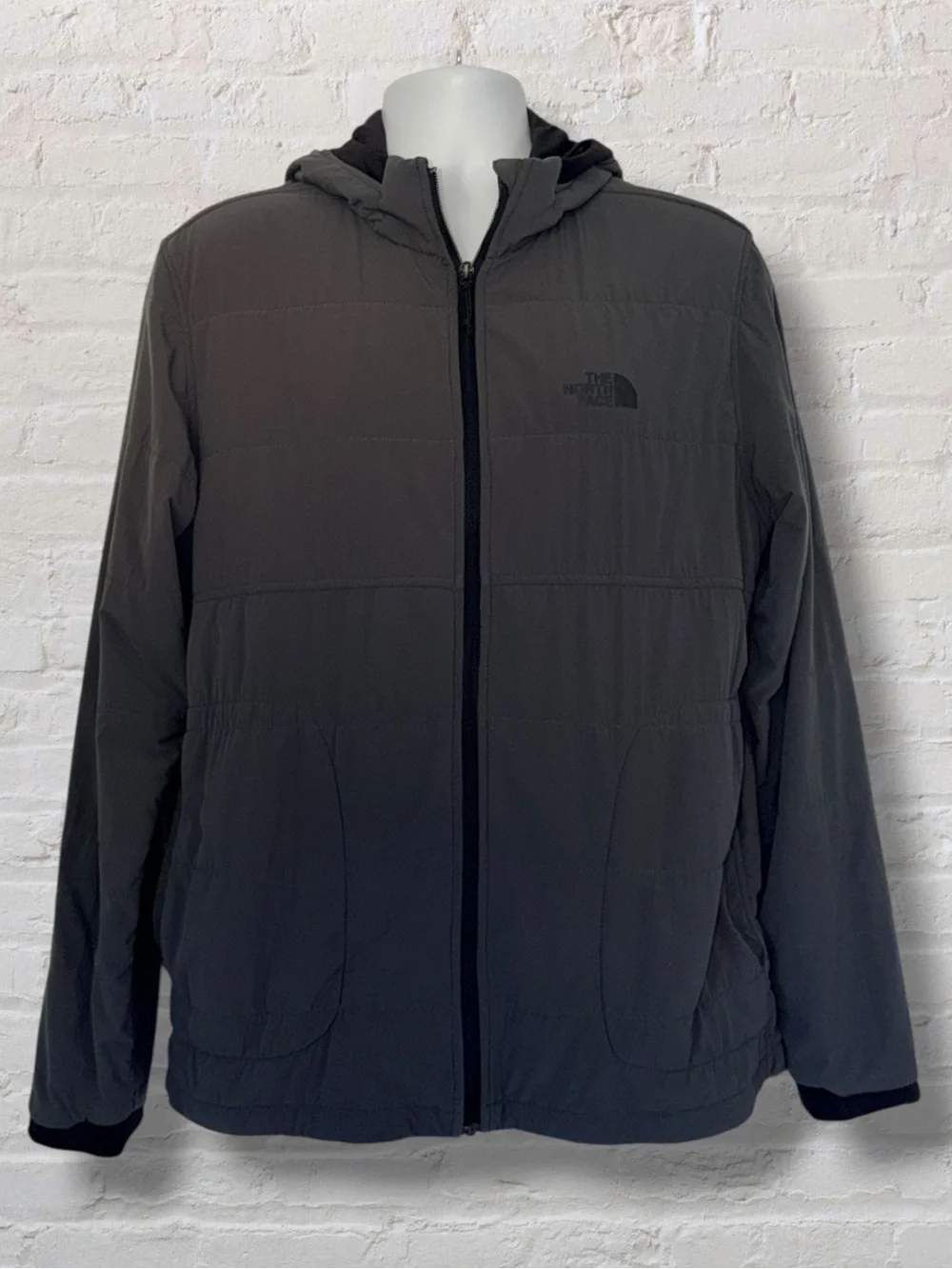 The North Face Men’s Large Gray Hooded Insulated Full Zip Jacket Ventrix Outdoor